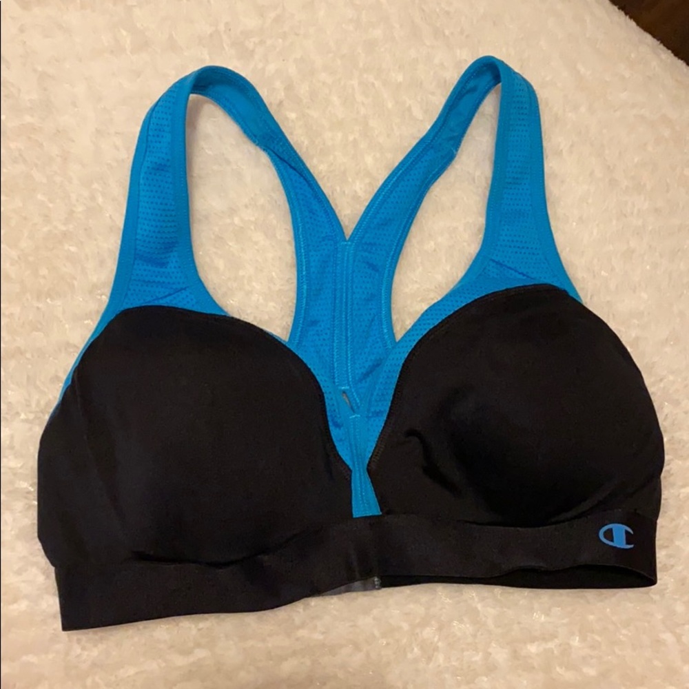 CHAMPION Sports bra!!